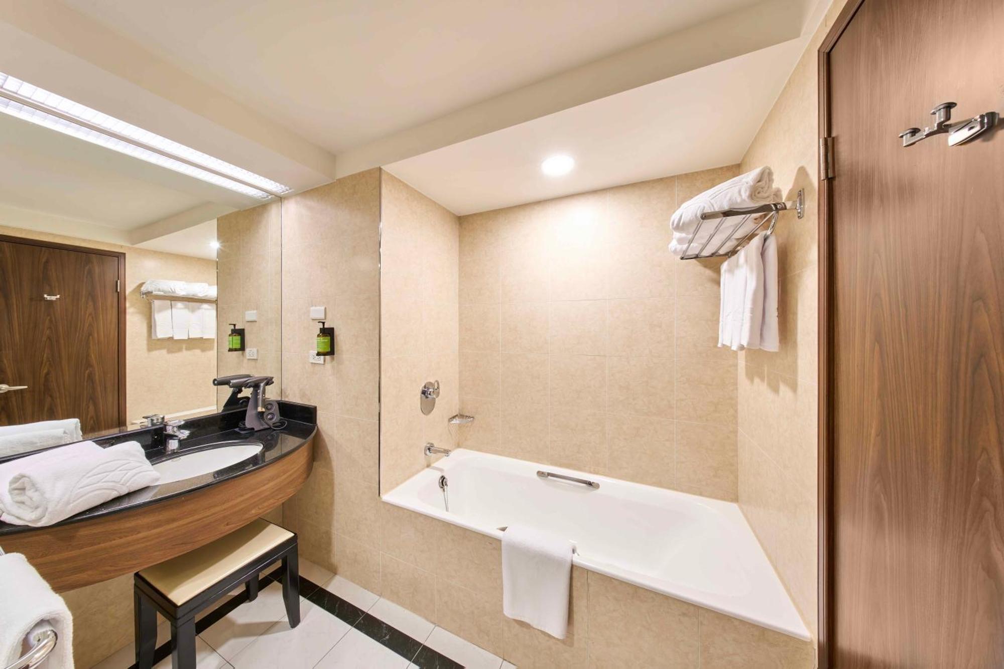 Fullon Poshtel Jhongli Otel Zhongli Dış mekan fotoğraf